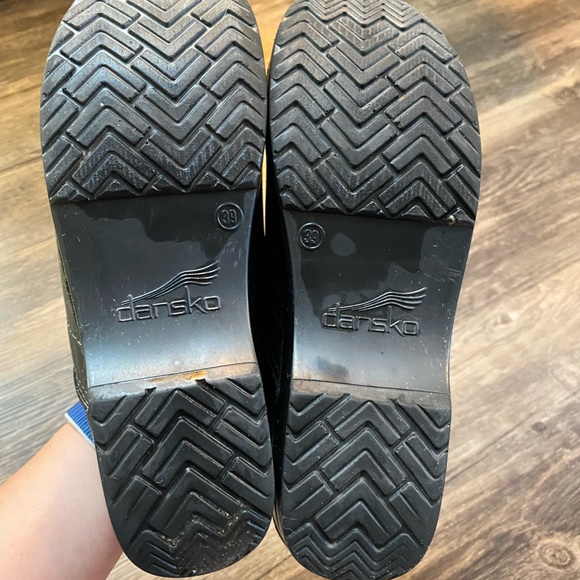 Dankso Dark Green Clogs - Picture 5 of 7